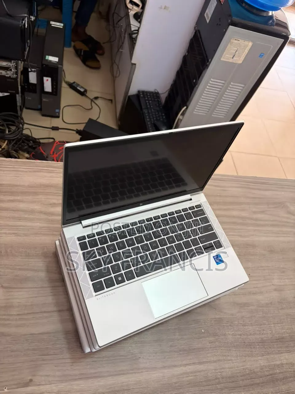 Laptop HP EliteBook 830 G8 16GB Intel Core i7 SSD 512GB
