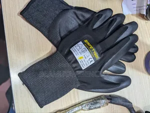 Electric Insulating Gloves