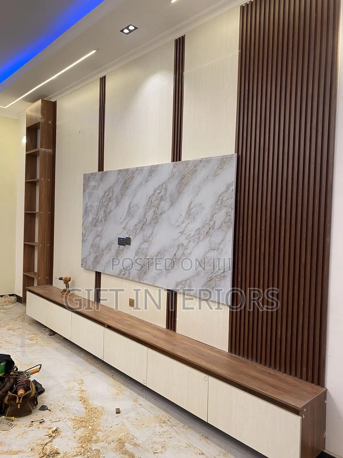TV and Wall Unit