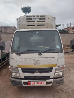 Mitsubishi Canter Fridge 2006