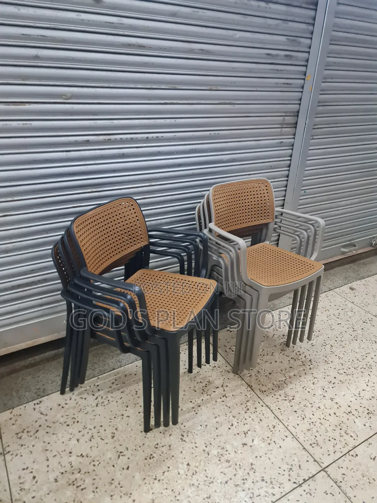 Linea-Mesh Back Plastic Chairs Plastic Chairs