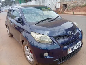 Toyota IST 2008 Blue