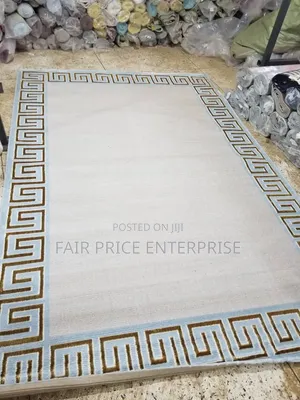 Quality Center Carpet Rug. 2x3 Meters