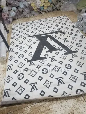 Quality Center Carpet Rug. 2x3 Meters