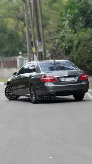 Mercedes-Benz E250 2013 Silver