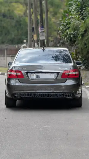 Mercedes-Benz E250 2013 Silver