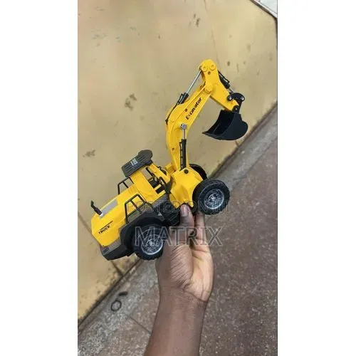 Construction Toy Vehicle With Remote Control