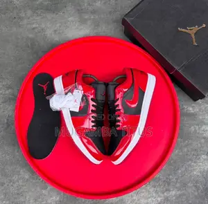 Nike Jordan 1 Low