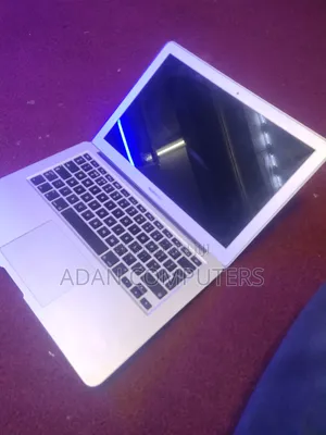 Laptop Apple MacBook Pro 2015 4GB Intel Core i5 SSD 128GB