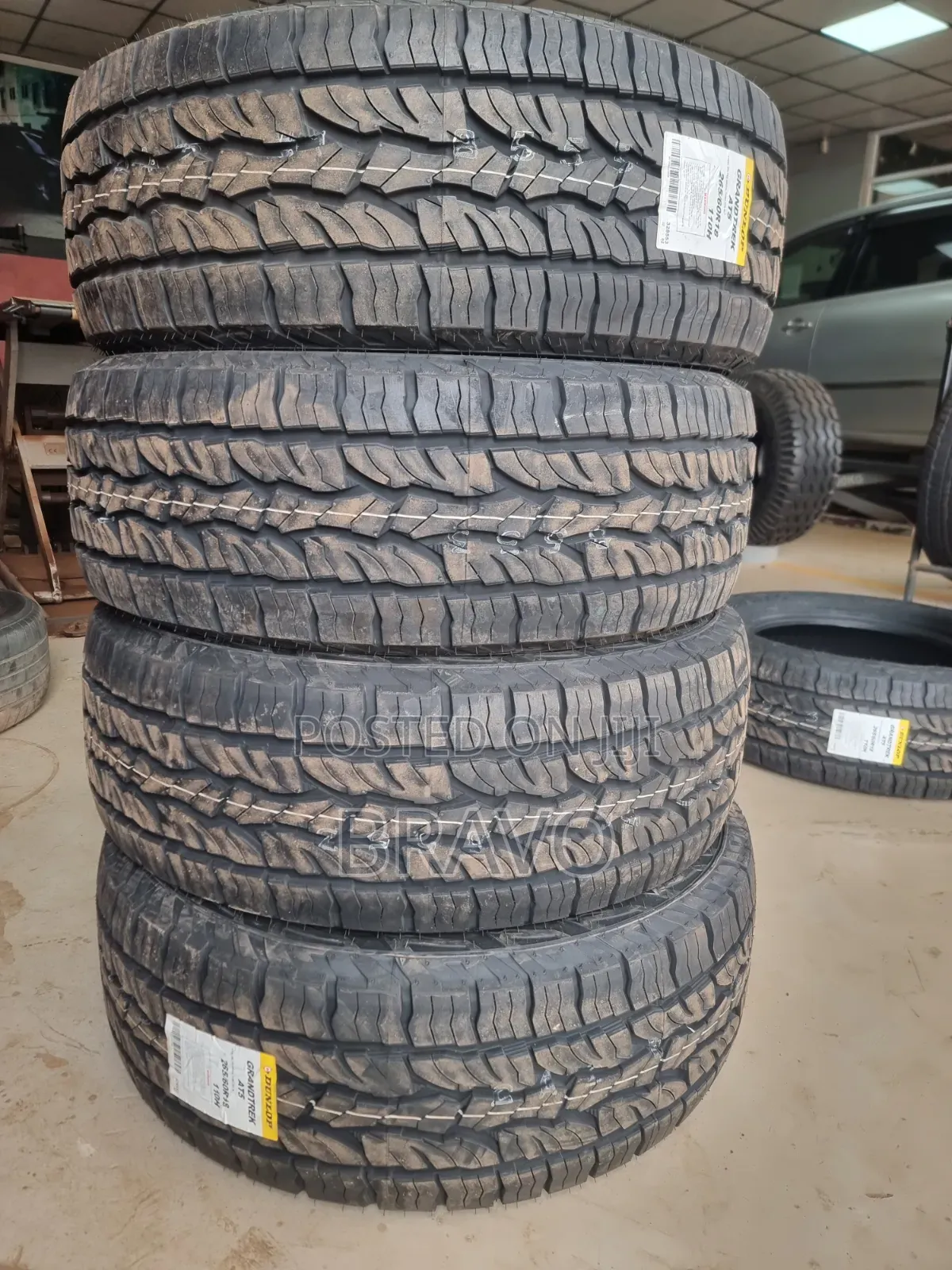 265/60r18 Dunlop Grandtrek AT5 Design.