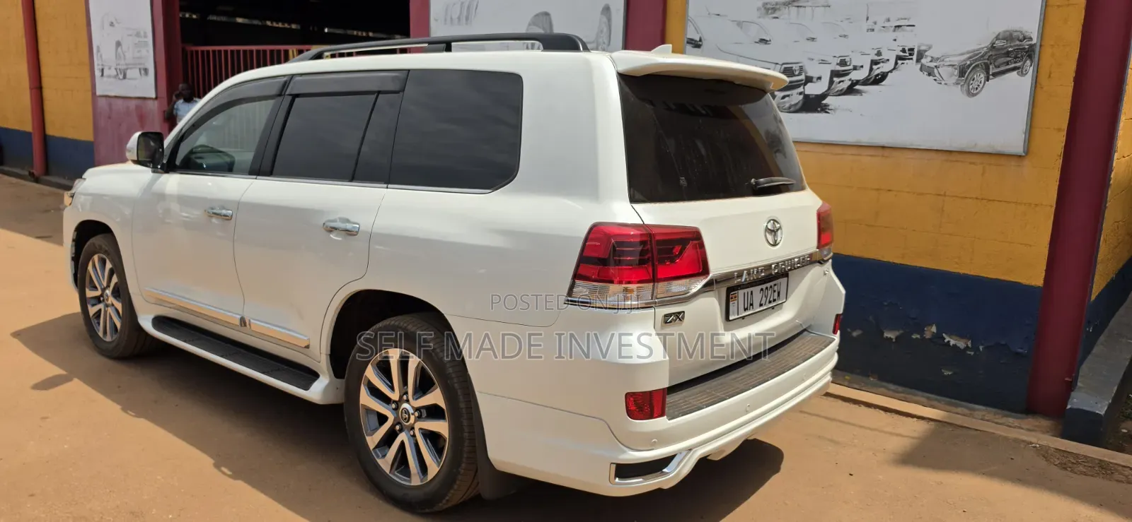 Toyota Land Cruiser 2017 White
