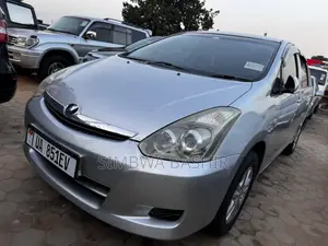 Toyota Wish 2005 Silver