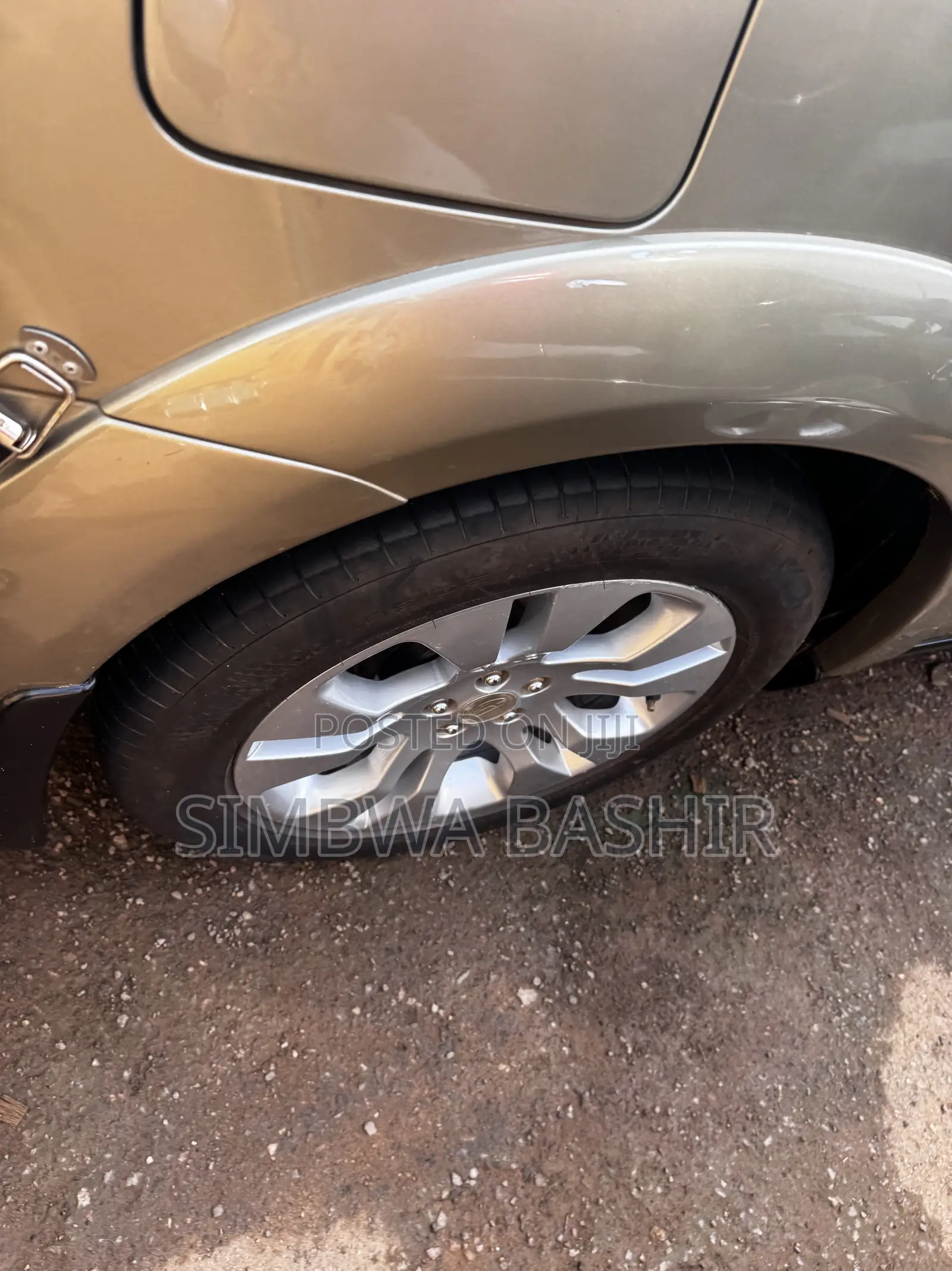 Subaru Outback 2009 Gold