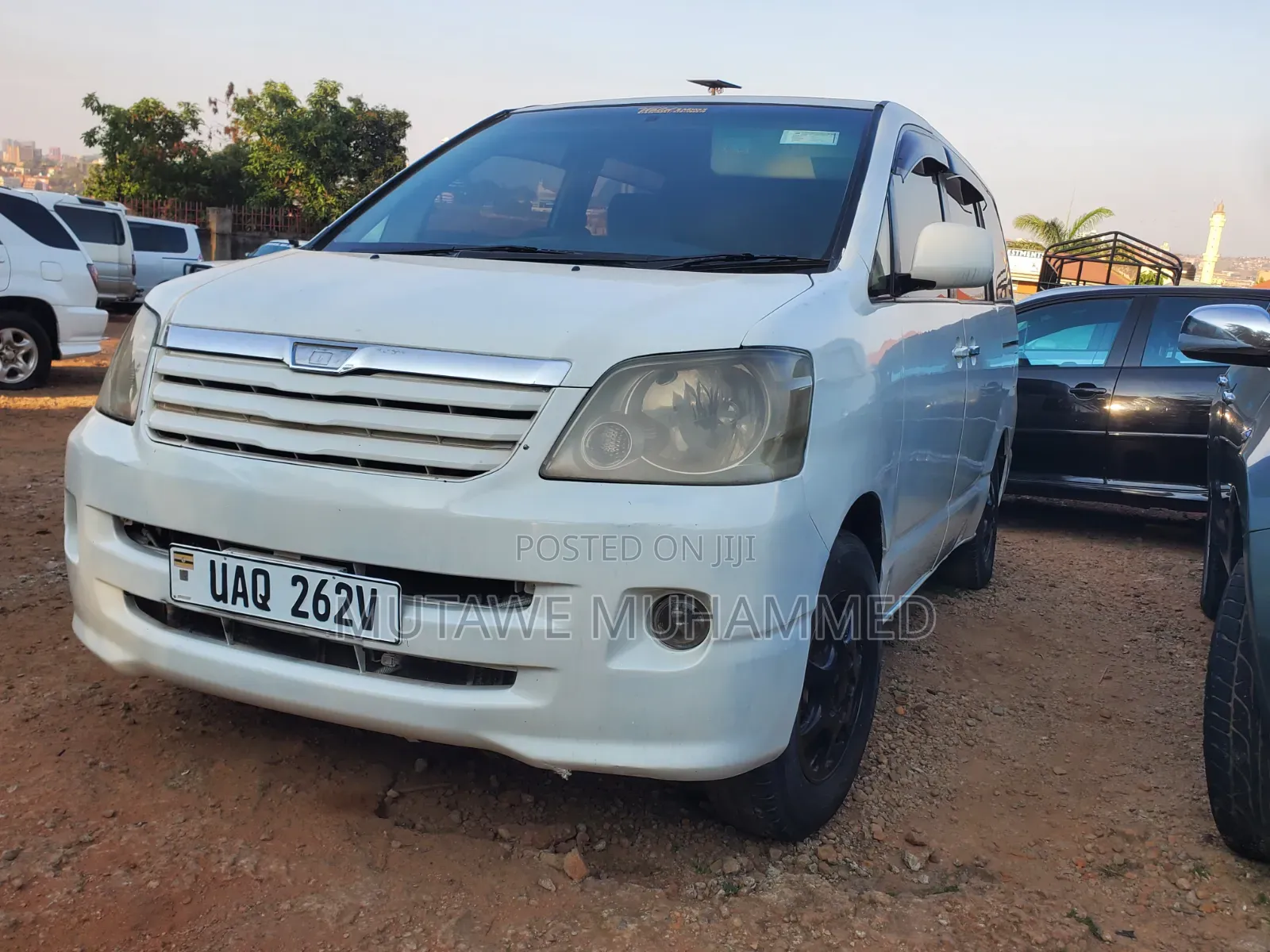 Toyota Noah 2007 White