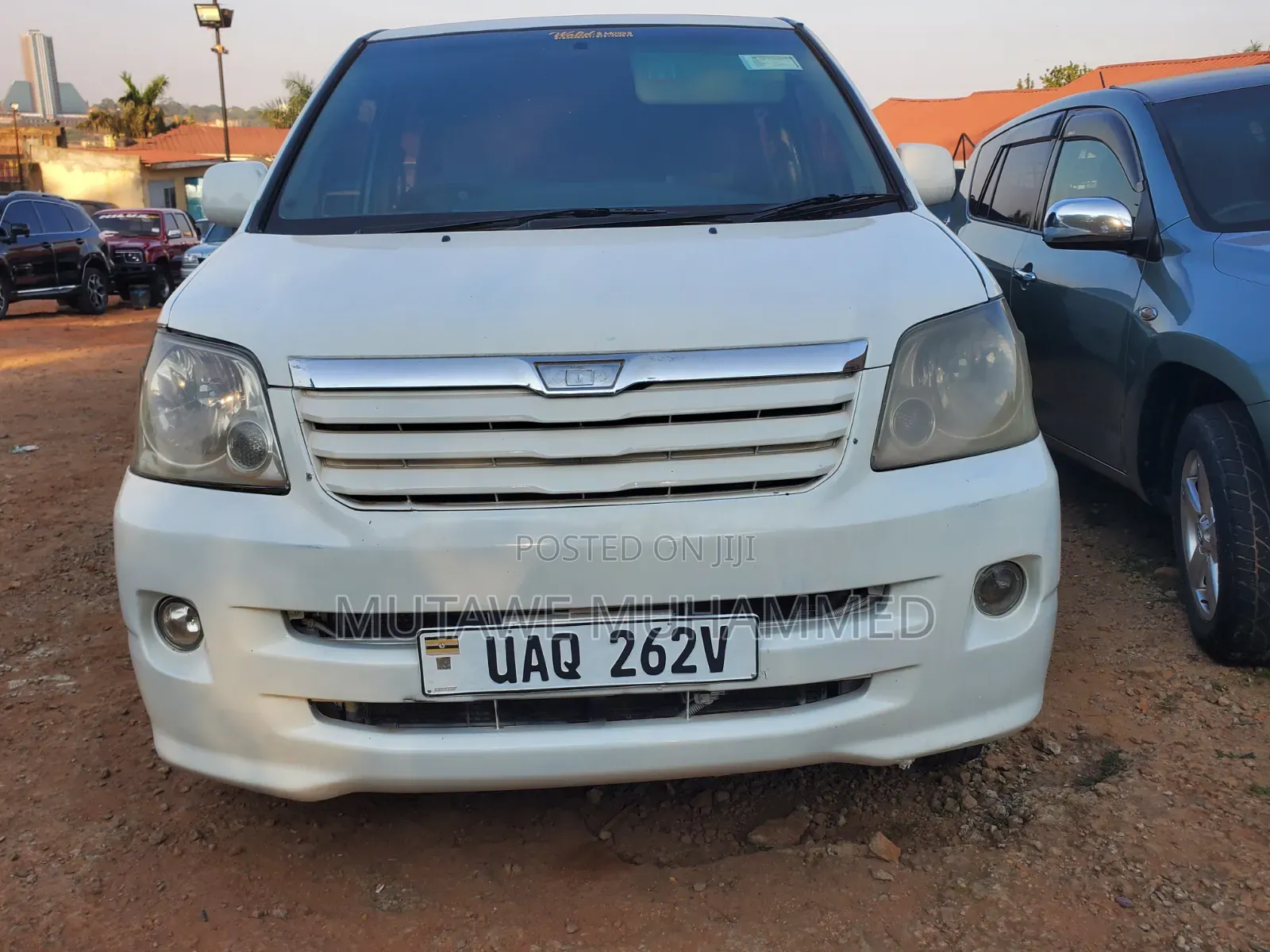 Toyota Noah 2007 White