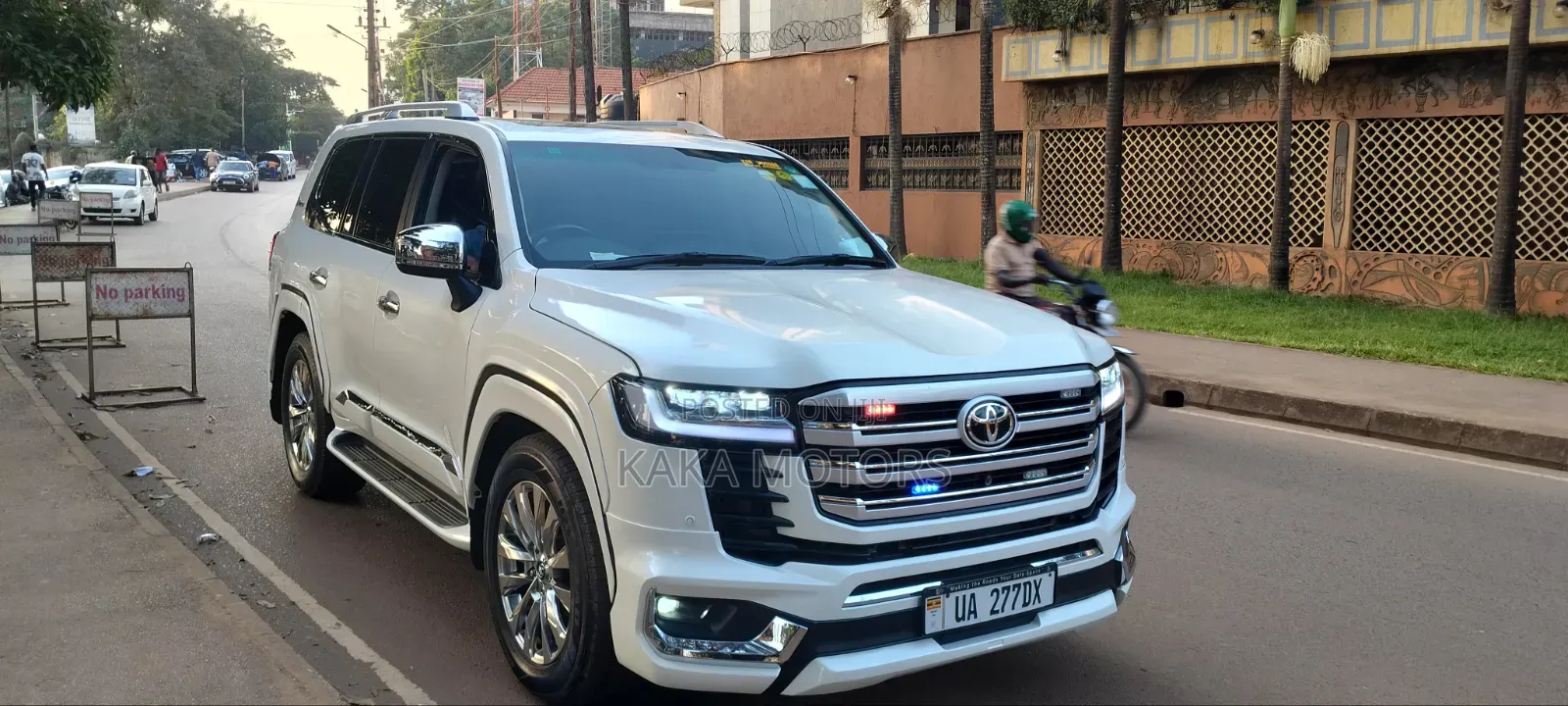 Toyota Land Cruiser 2024 White