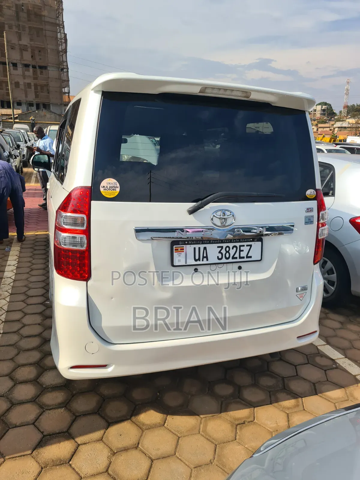 Toyota Noah 2012 White