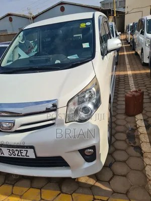 Toyota Noah 2012 White