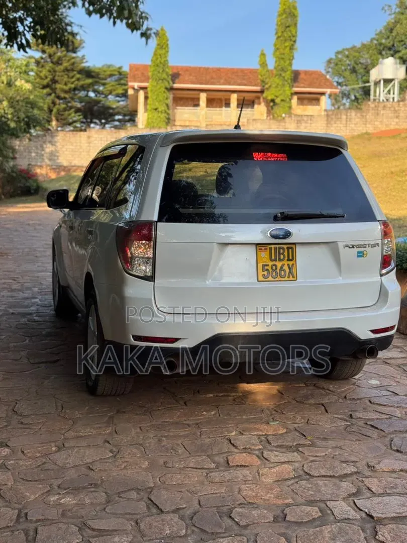 Subaru Forester 2009 White