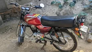 Bajaj Boxer 100 2000 Red