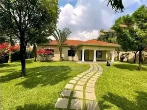 3bdrm House in Naguru, Nakawa for rent
