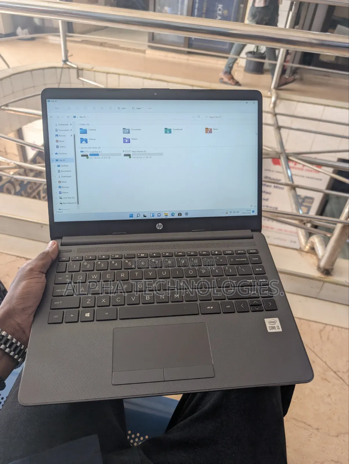 Laptop HP 240 G8 4GB Intel Core i3 SSD 256GB