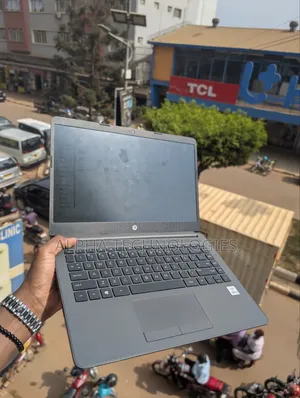 Laptop HP 240 G8 4GB Intel Core i3 SSD 256GB