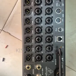 Behringer Xair 18