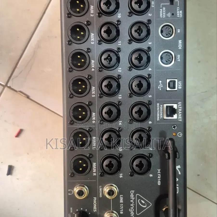 Behringer Xair 18