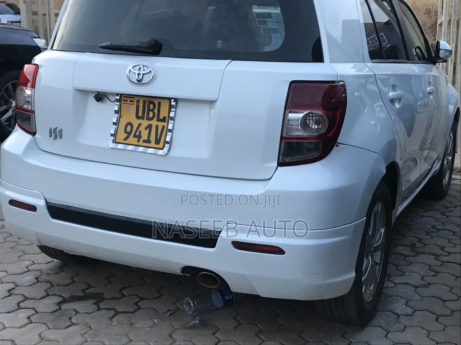 Toyota IST 2008 White