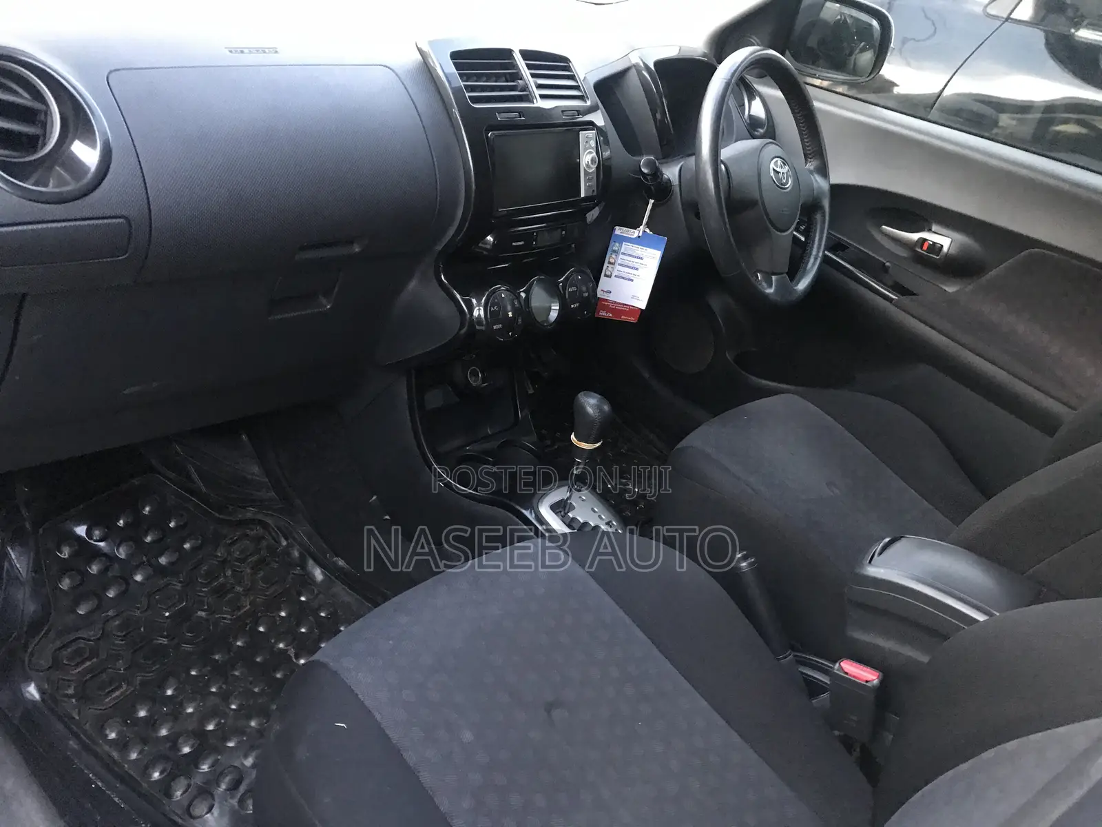 Toyota IST 2008 White