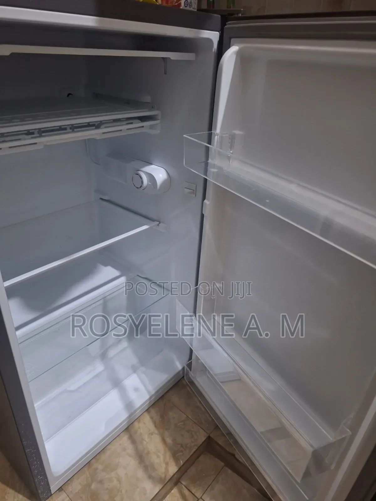 Hisence 90L
113kwh/Annum
39 dB