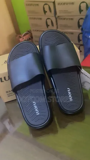 LUOFU Classic Slide Sandals