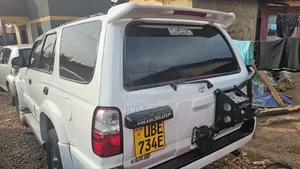 Toyota Hilux Surf 2002 White