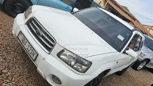 Subaru Forester 2004 White