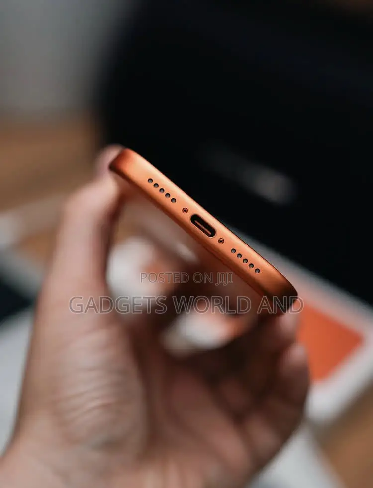 New Apple iPhone 17 Pro Max 2 TB Orange