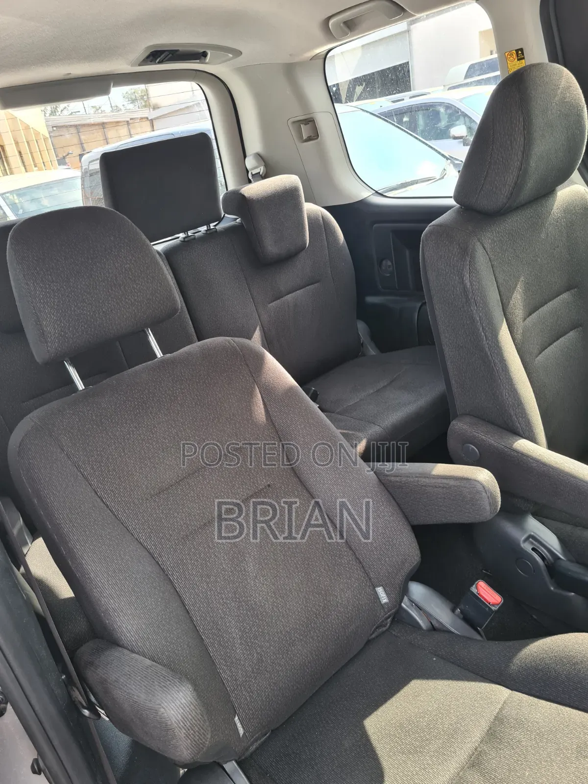 Toyota Noah 2011 Silver