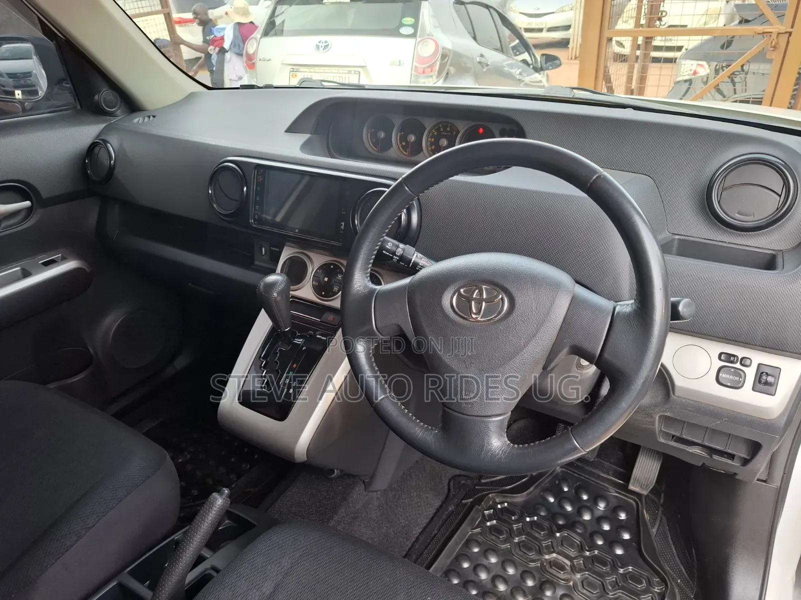 Toyota Corolla Rumion 2009 White
