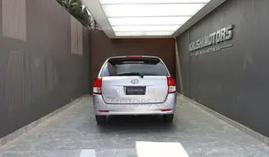 Toyota Corolla Fielder 2013 Silver