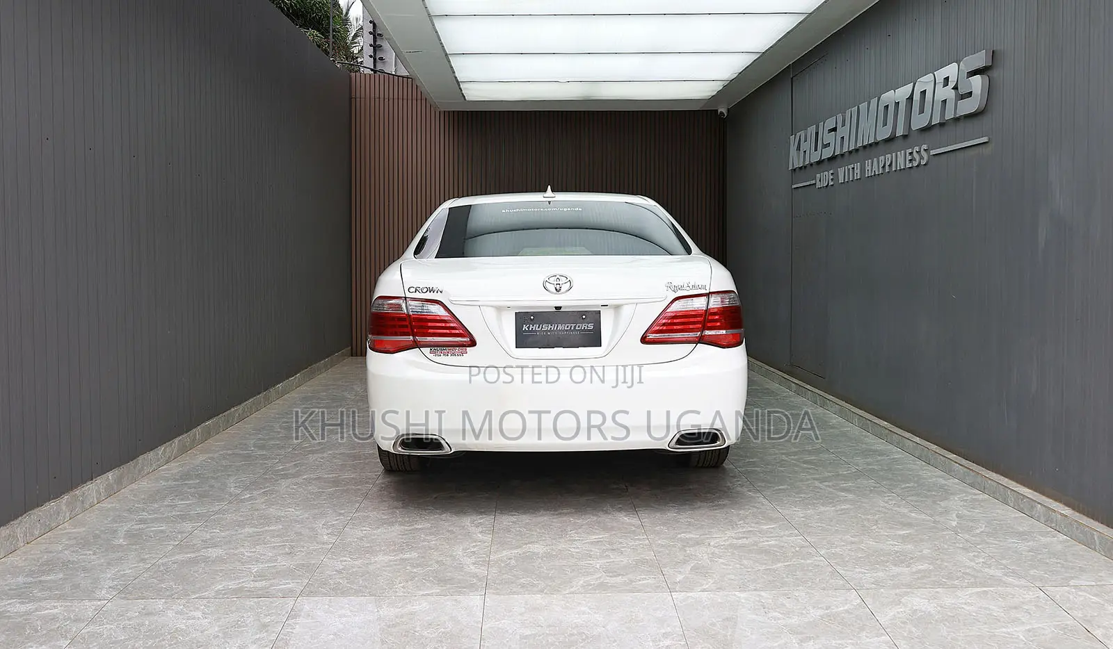 Toyota Crown 2012 White