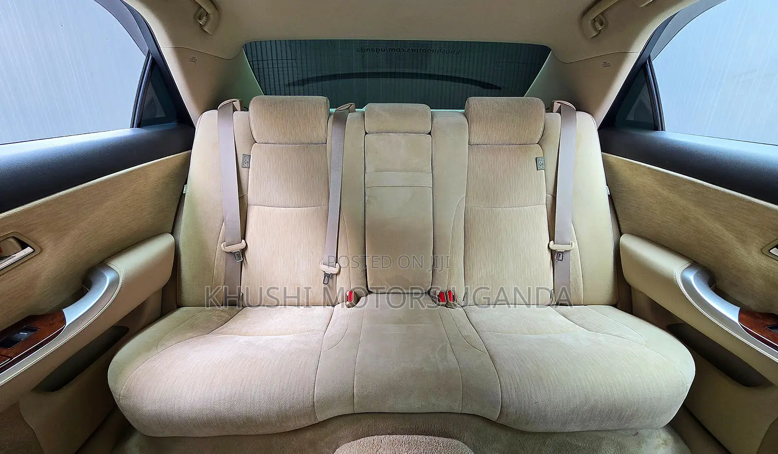 Toyota Crown 2012 White