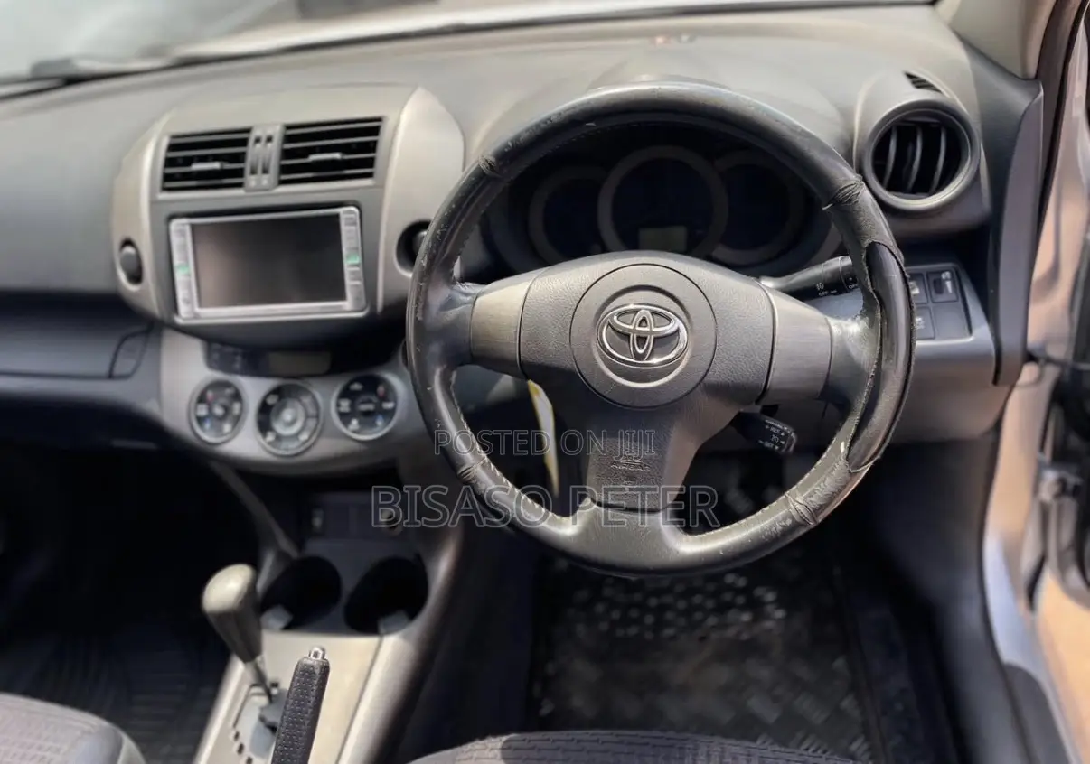 Toyota Vanguard 2008 Silver