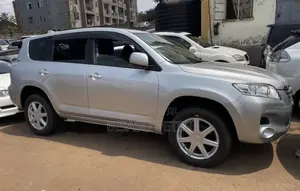 Toyota Vanguard 2008 Silver