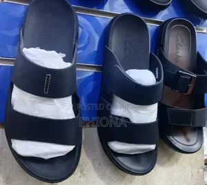 Men's Flats