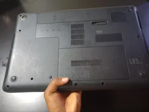 Laptop HP 630 2GB Intel Pentium HDD 500GB
