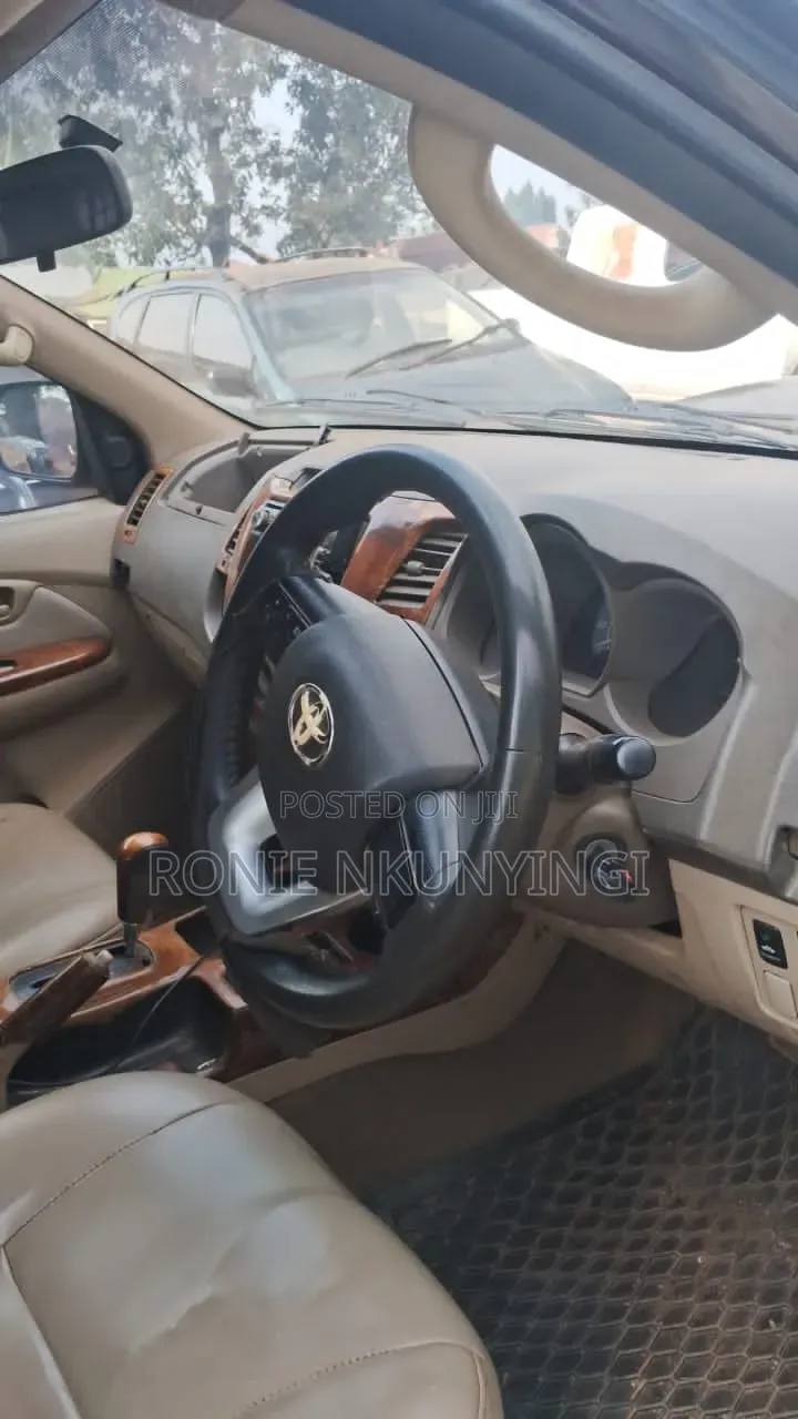 Toyota Hilux 2008 Black