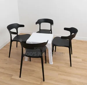 Casual Dining Plastic Table and Chairs Plastic Table and Chairs Set