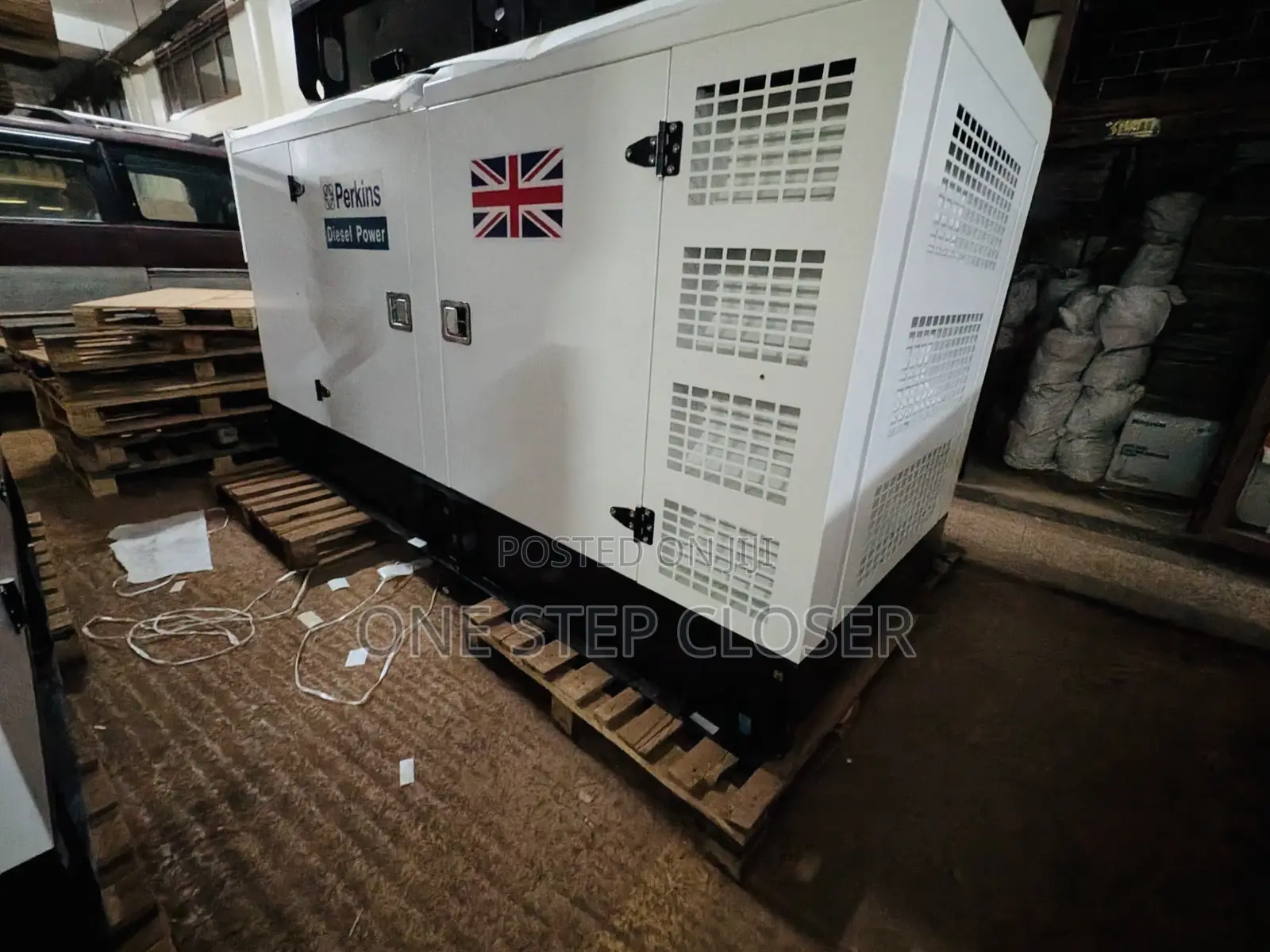 220KVA Perkins Super Silent Generator
