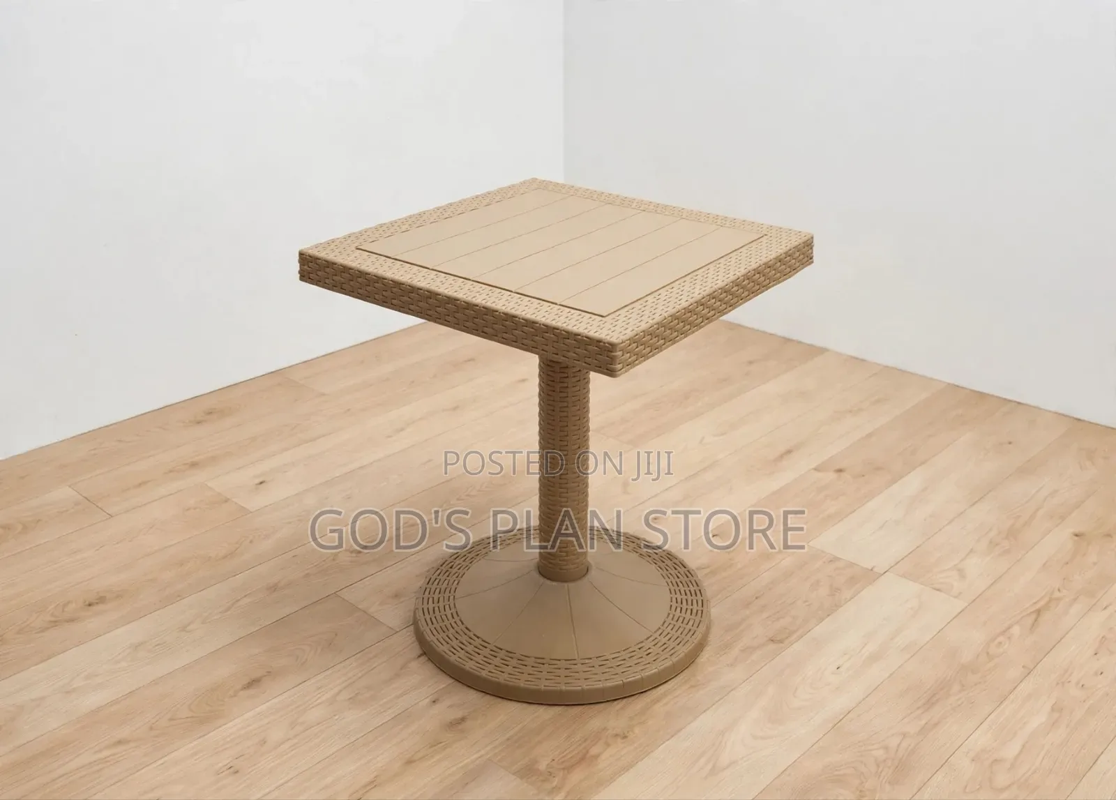 Lightweight Plastic Table Plastic Table 4people for Bars and Dining