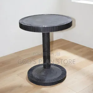 Heavy-Duty Base Plastic Table Plastic Table